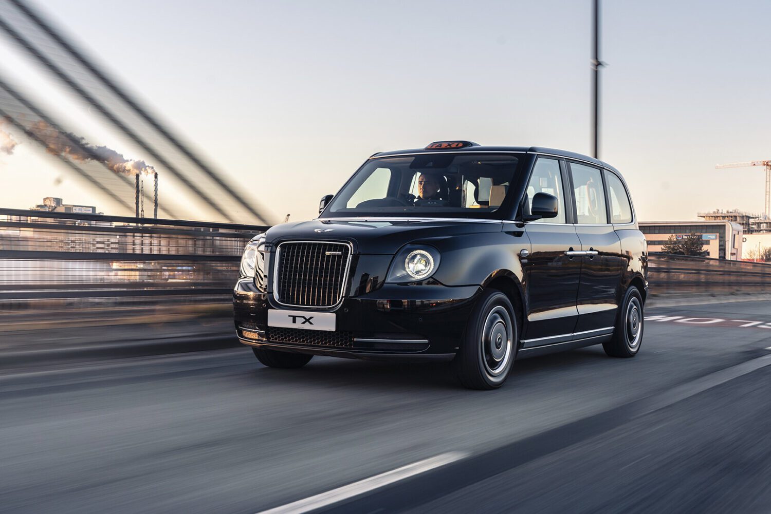 From/To London From/to Southampton Private Transfer Black Cab